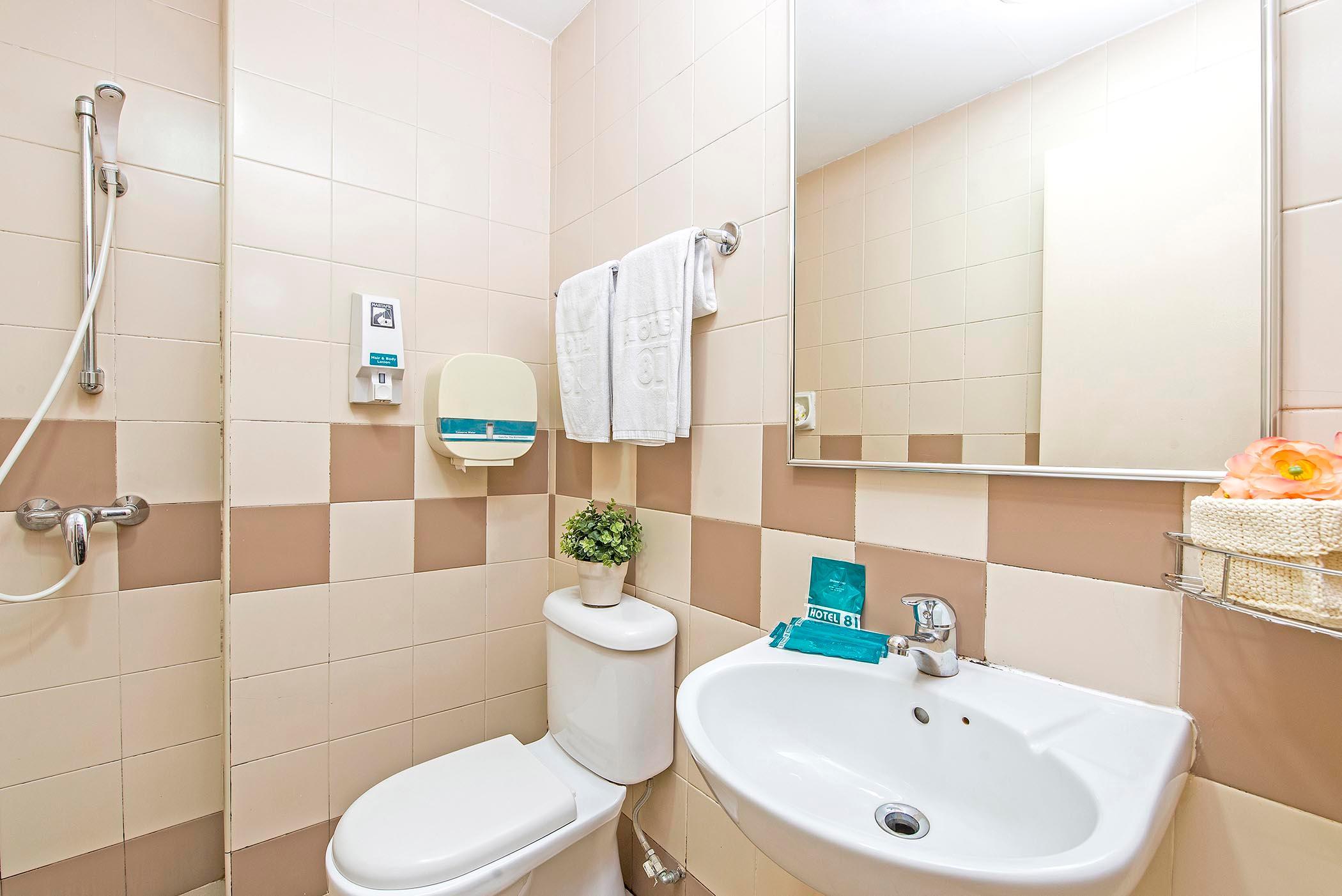 Hotel 81 Geylang Singapore Exterior photo
